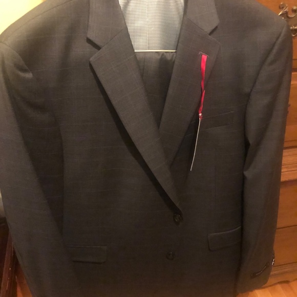 Tommy Hillfiger new suit with tags - Picture 2 of 4